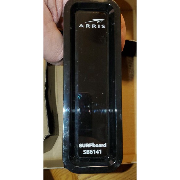 ARRIS SURFboard SB6141 modem and power supply - Picture 4 of 12
